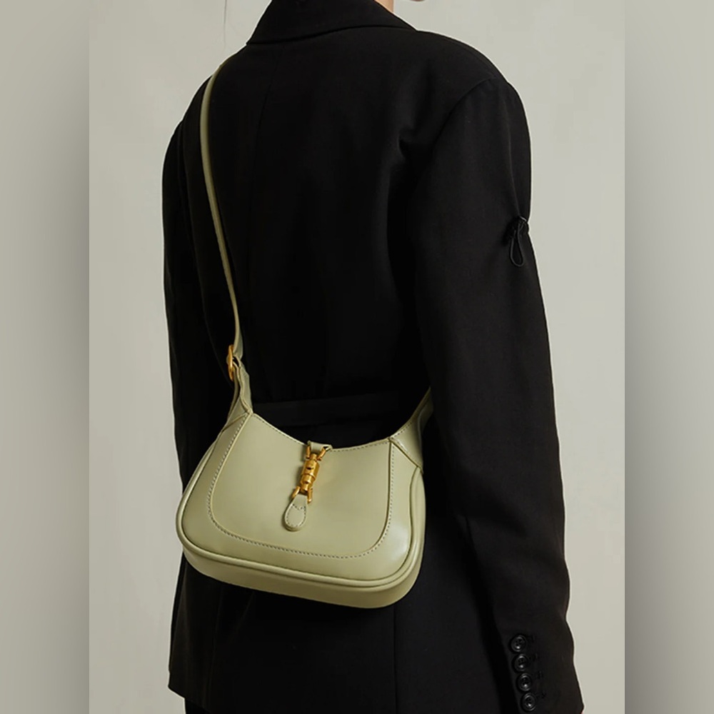 Light Green Convertible Crossbody / Shoulder Bag 💚 - Picture 4 of 12